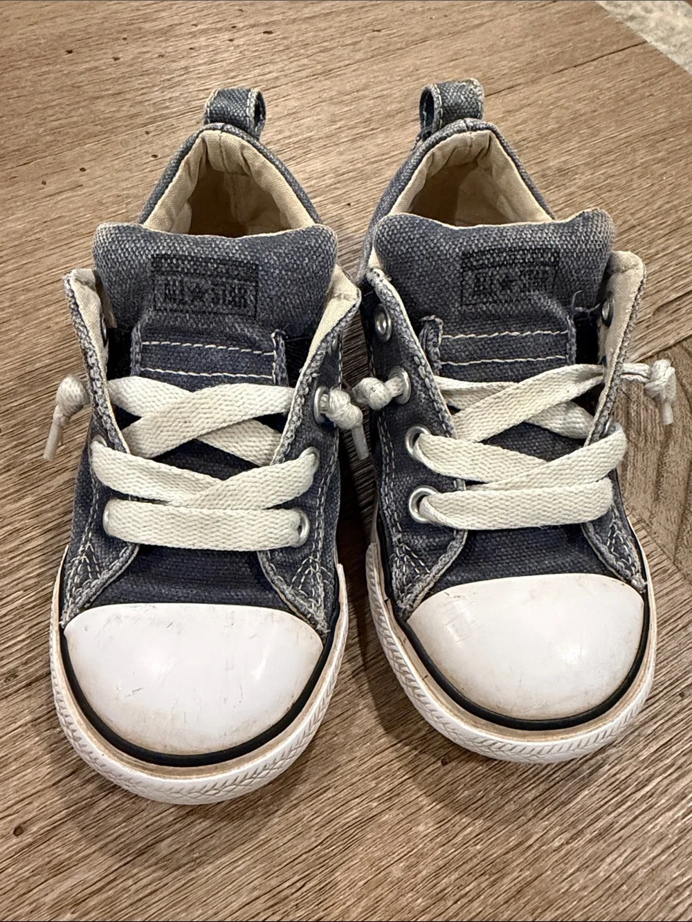 Converse Toddler Navy Canvas Low-Top Sneakers with White Toe